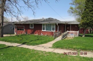 440 E 10th St, Richland Center, WI 53581