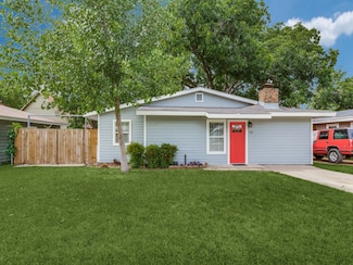 512 Bluebonnet Dr, Hurst, TX 76053