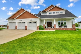 6728 Ashwood Loop S, Fargo, ND 58104