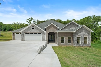 8552 Rapid Water Dr, Sherwood, AR 72120