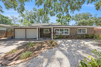 1557 Robinson Dr N, Saint Petersburg, FL 33710