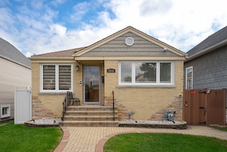2631 Marwood St, River Grove, IL 60171
