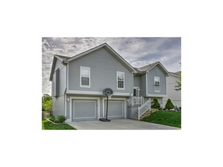 11315 N Walnut St, Kansas City, MO 64155
