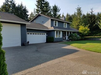 7951 Berry Ridge Rd NW, Silverdale, WA 98383