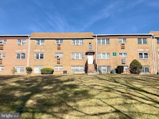 450 College Dr, Edison, NJ 08817