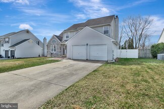 338 Owls Nest Dr, Bear, DE 19701