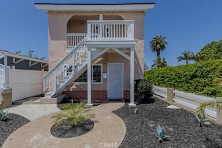 1717 W Columbia St, Long Beach, CA 90810