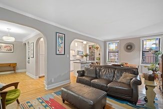 35-06 88th St Unit 5D, Jackson Heights, NY 11372