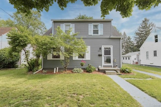 1103 Petoskey Ct, Adrian, MI 49221