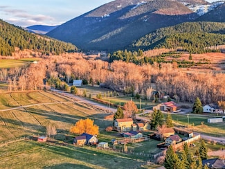 12977 S Cottonwood Rd, Bozeman, MT 59718