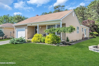 184 Pulaski Blvd, Toms River, NJ 08757