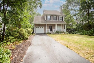 21 Farrington St, Foxboro, MA 02035