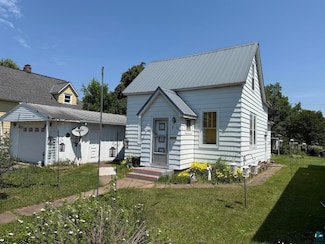 918 Prentice Ave, Ashland, WI 54806
