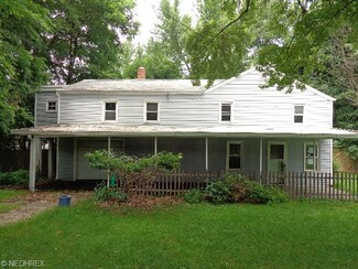 217 W Vista Ave, Akron, OH 44319
