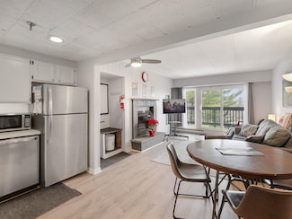 137 E Mountain Rd Unit 2D8, Killington, VT 05751