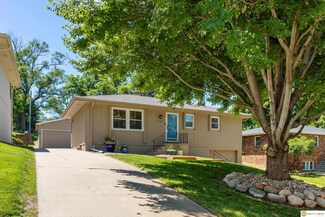 3124 S 54th St, Omaha, NE 68106