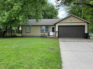 504 S Wellington St, Richmond, MO 64085