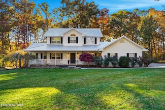 1417 Peach Tree St, Sevierville, TN 37862