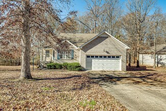 7205 Hidden Lake Dr, Fairview, TN 37062
