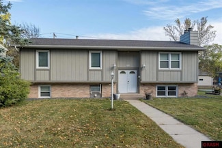 616 616 W 8th St, Mankato, MN 56001