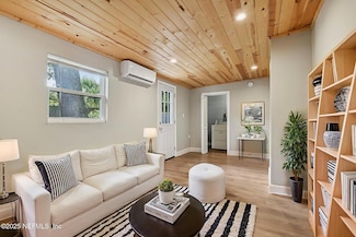 243 Ravenswood Dr, Saint Augustine, FL 32084