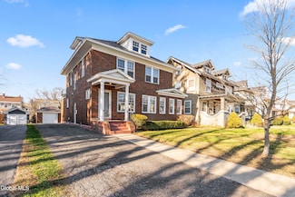 815 Wright Ave, Schenectady, NY 12309