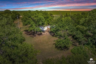 104 E Shore Dr Unit R-20, Council Grove, KS 66846