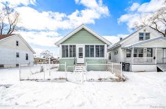 15751 Fairfield St, Detroit, MI 48238