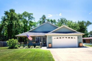 283 E South St, Wheatfield, IN 46392
