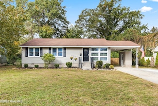 611 Jarman St, Jacksonville, NC 28540