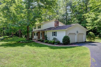 23 Edgewood Dr, Lenox, MA 01240