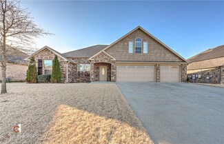 1367 Shook Dr, Cave Springs, AR 72718