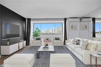 969 Hilgard Ave Unit 1006, Los Angeles, CA 90024