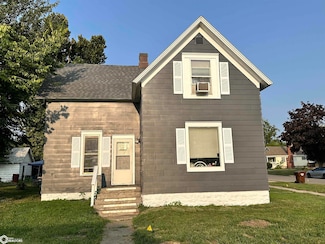 218 N 3rd Ave, Marshalltown, IA 50158