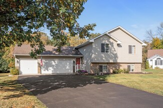 11867 Avocet Cir NW, Coon Rapids, MN 55448