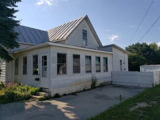 412 E Short St, Winchester, IN 47394