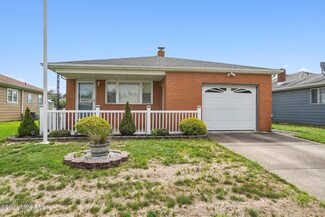 29 Boca Raton St, Toms River, NJ 08757