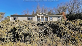 5173 Cherry Lawn Rd, Huntington, WV 25705