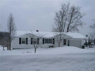680 Franklin St, Springville, NY 14141