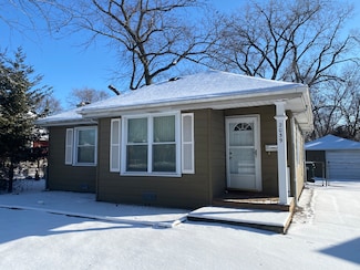 2039 Emerson St, Melrose Park, IL 60164