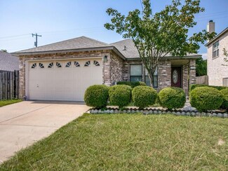 716 King St, Cedar Hill, TX 75104