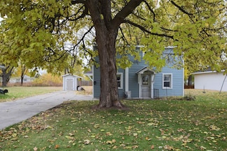 1746 Lost Ln, Green Bay, WI 54302