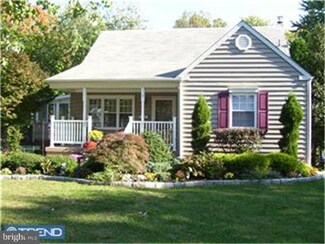 1519 N Center Rd, Feasterville-Trevose, PA 19053