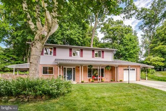 9882 Becket Ct, Fairfax, VA 22032