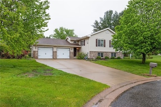 819 Fairway Cir, Black River Falls, WI 54615