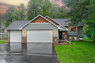 935 Sunflower Way, Amery, WI 54001
