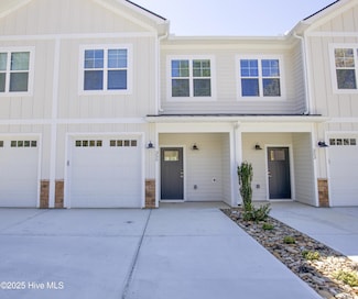 355 James St, Vass, NC 28394