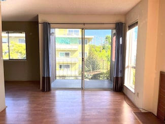 3751 Harrison St Unit 301, Oakland, CA 94611