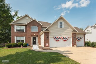 525 Chestnut Dr, Oswego, IL 60543