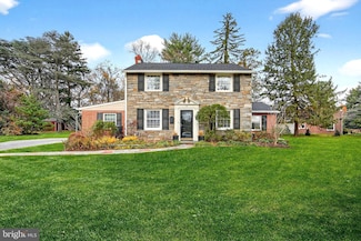 5 Fairhill Rd, Wallingford, PA 19086